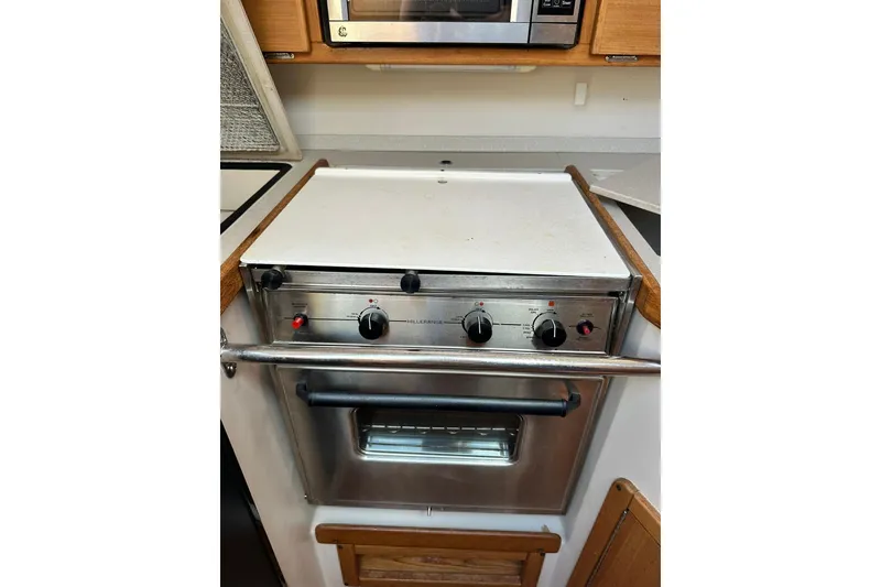 Slide: The Image of Stainless steel oven in 2008 Catalina 320 yacht kitchen. - 44