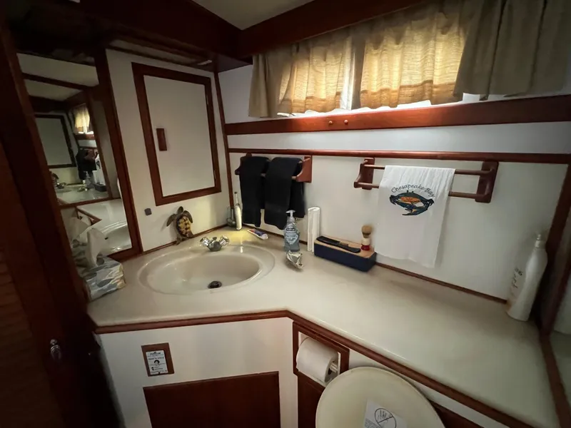 Slide: The Image of Grand Banks 49 Motor Yacht - 32