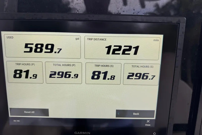 Slide: The Image of Garmin display showing fuel usage and trip data for 2021 Sea Hunt Gamefish 25. - 21