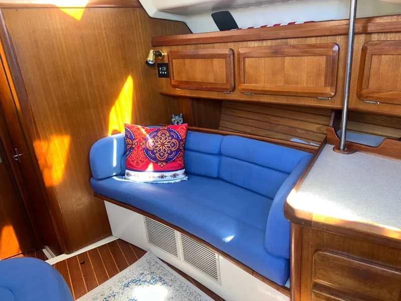 Slide: The Image of Hunter Passage 42 1993 - 42