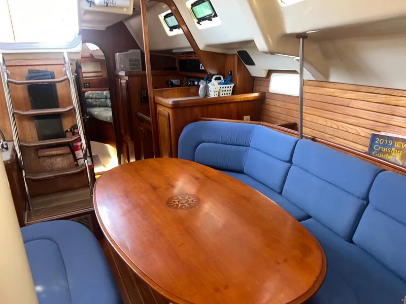 Slide: The Image of Hunter Passage 42 1993 - 43