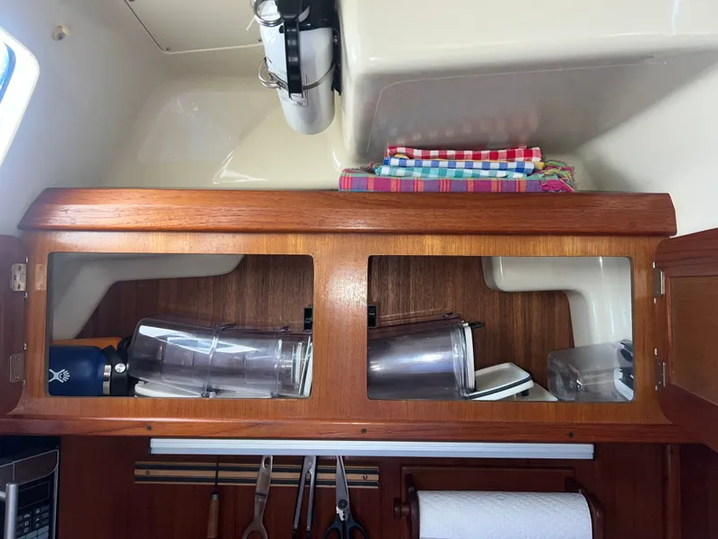 Slide: The Image of Hunter Passage 42 1993 - 54