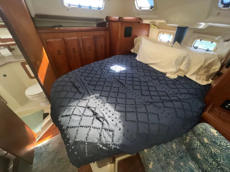 Slide: The Image of Hunter Passage 42 1993 - 62