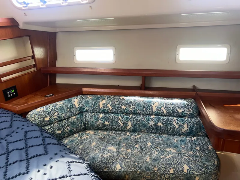 Slide: The Image of Hunter Passage 42 1993 - 64