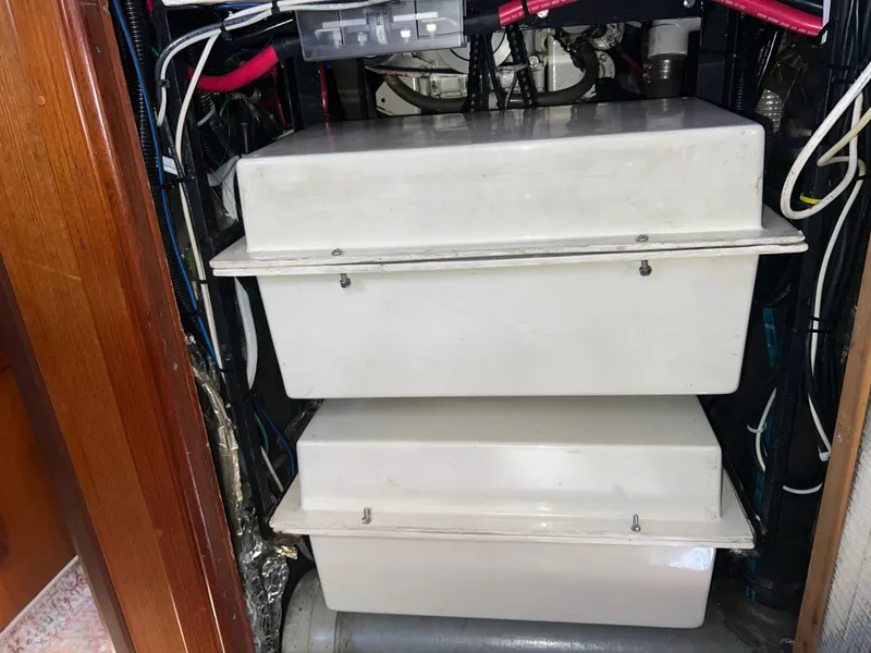 Slide: The Image of Hunter Passage 42 1993 - 88