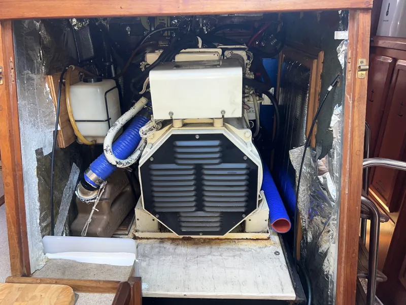 Slide: The Image of Hunter Passage 42 1993 - 91