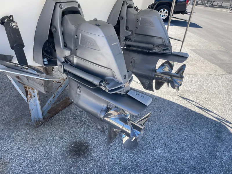 Slide: The Image of Monterey 328SS Super Sport 2019 - 7