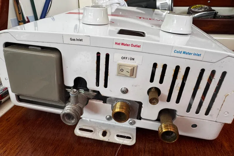 Slide: The Image of Top Wish on demand hot water heater - 76