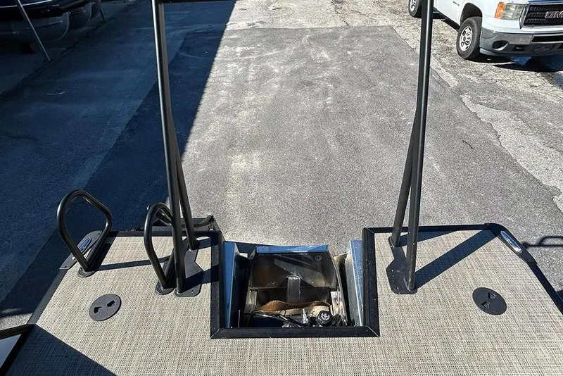 Slide: The Image of 2025 Viaggio Lago X-Q boat deck with open hatch and sturdy railings. - 46