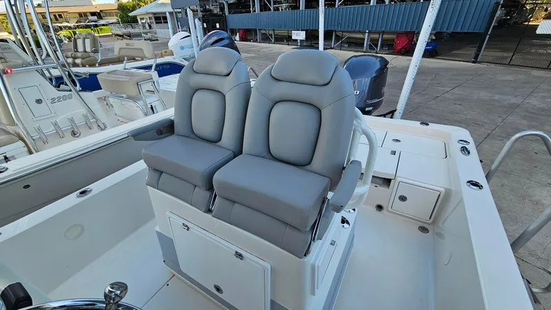 Slide: The Image of Ranger 2510 Bay 2018 - 6