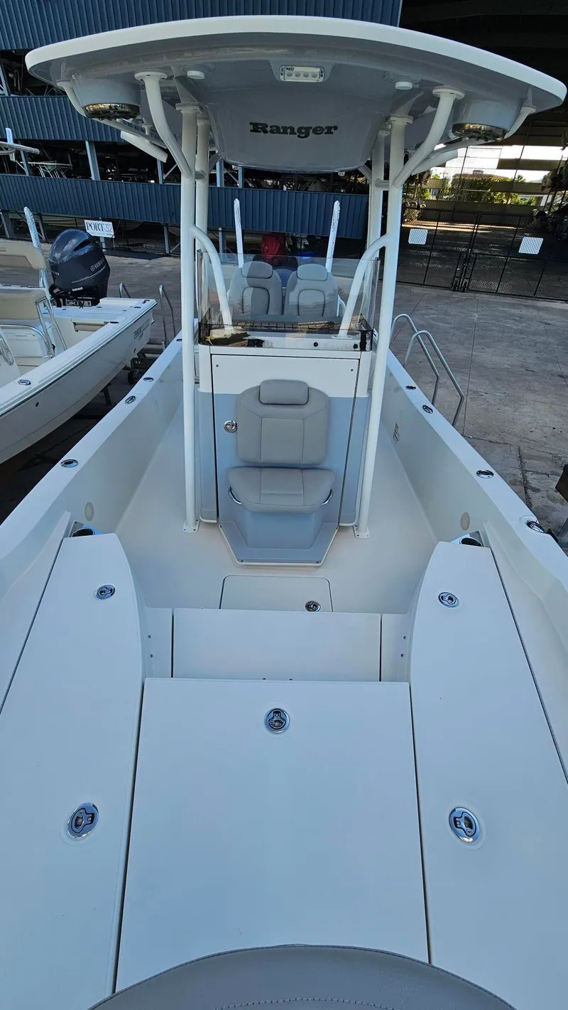 Slide: The Image of Ranger 2510 Bay 2018 - 8