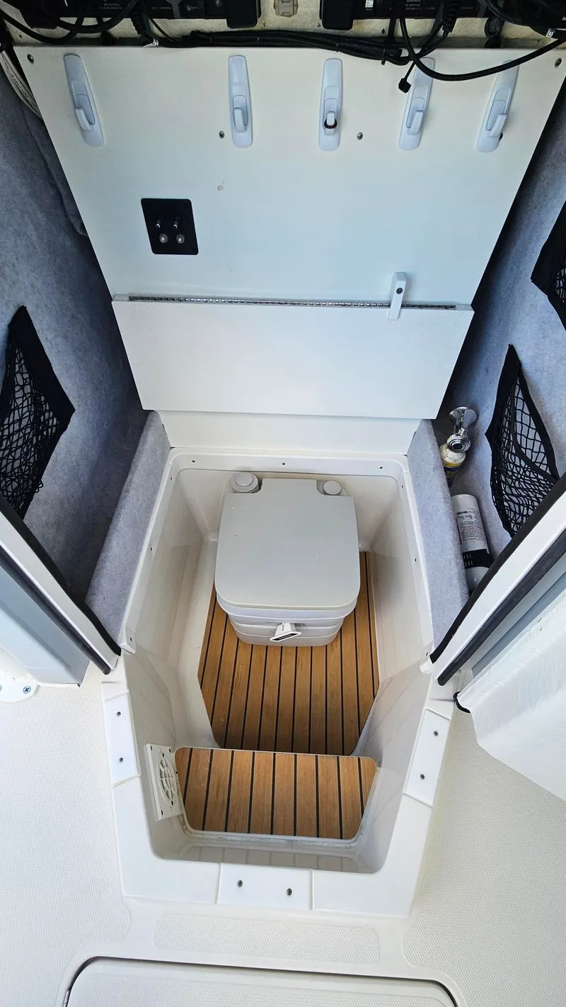 Slide: The Image of Ranger 2510 Bay 2018 - 9