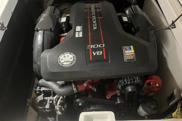 Slide: The Image of Volvo Penta 300 V8 engine in 2016 Monterey 238 Surf boat. - 9