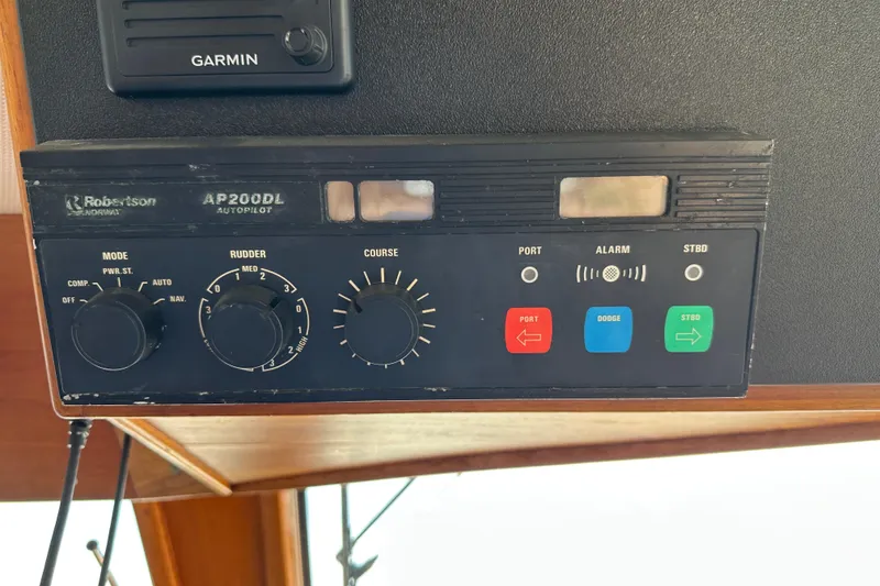 Slide: The Image of Control panel of 1987 Albin North Sea Trawler with Robertson AP200DL autopilot system. - 63