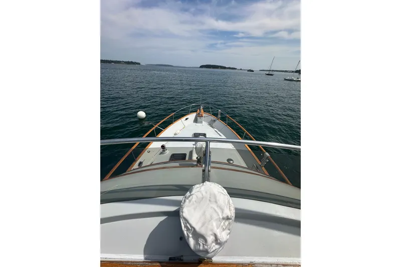 Slide: The Image of 1987 Albin North Sea Trawler on calm waters, view from the bow. - 18