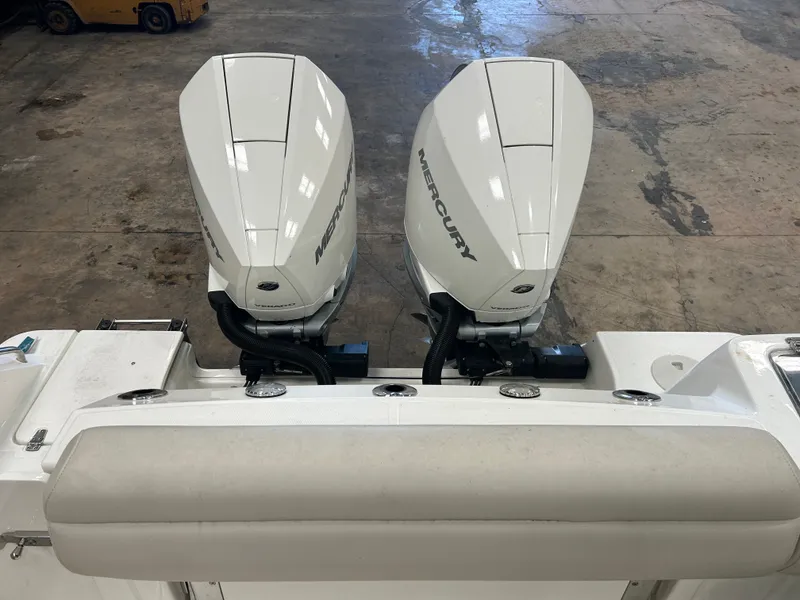 Slide: The Image of Boston Whaler 280 2024 - 13