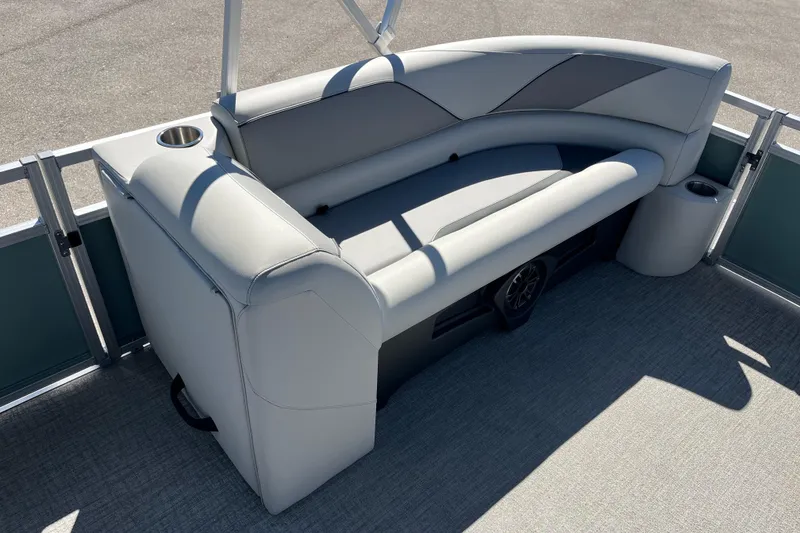 Slide: The Image of Luxurious seating on 2026 Avalon 2585 Venture 85 VRB Tri Toon boat. - 16