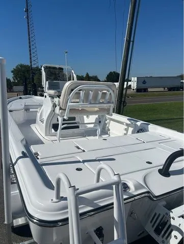 Slide: The Image of Blazer Pure Bay 2400 2026 - 4