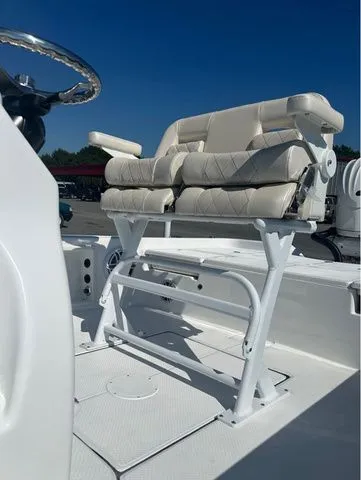 Slide: The Image of Blazer Pure Bay 2400 2026 - 5