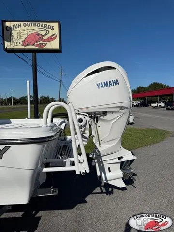 Slide: The Image of Blazer Pure Bay 2400 2026 - 7