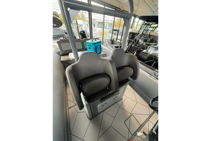 Slide: The Image of 2025 Highfield Sport 800 interior with modern seating and equipment. - 9