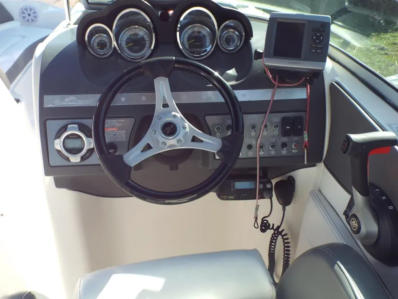 Slide: The Image of Sea Ray 240 Sundeck 2013 - 5