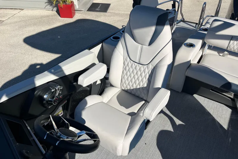 Slide: The Image of Luxurious captain's chair in 2026 Avalon 2585 Catalina VRB boat, featuring high-performance design. - 18