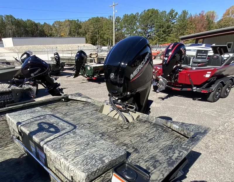 Slide: The Image of Tracker 1860 CC 2026 - 13