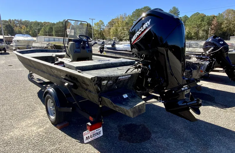 Slide: The Image of Tracker 1860 CC 2026 - 16