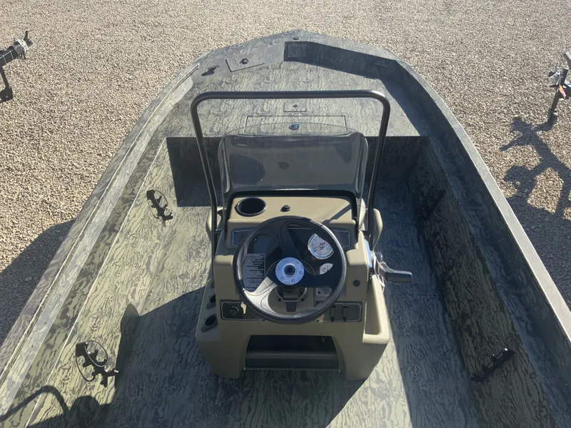 Slide: The Image of Tracker 1860 CC 2026 - 8