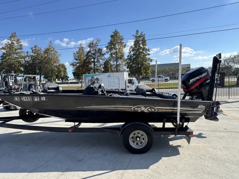 Slide: The Image of Xpress XP18 2001 - 4