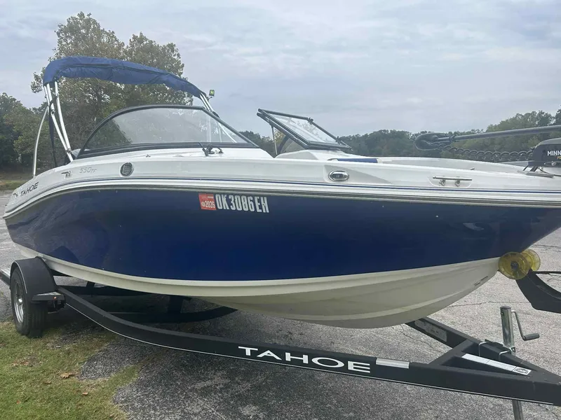 Slide: The Image of Tahoe 550 TF 2021 - 4