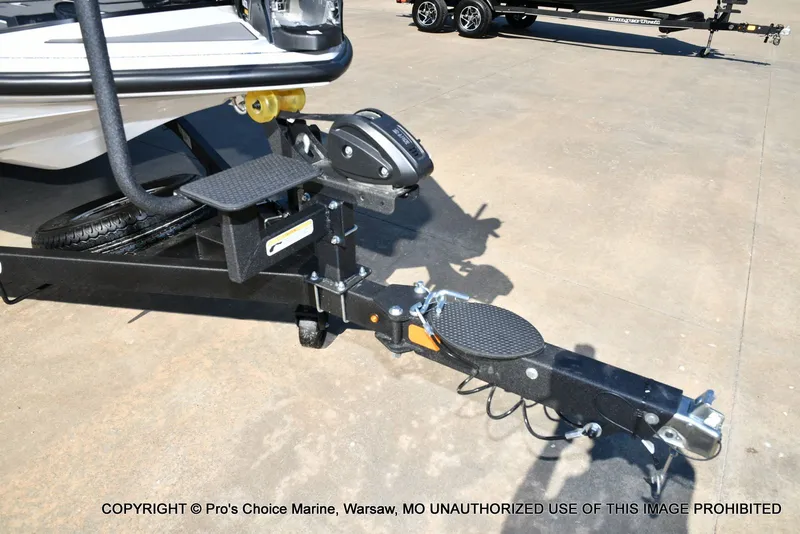 Slide: The Image of Nitro Z20 XL Traction Mat Interior 2026 - 31