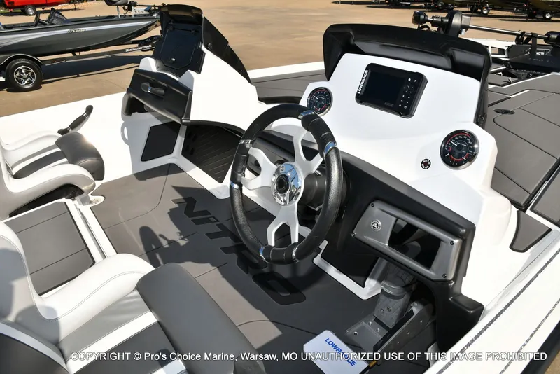 Slide: The Image of Nitro Z20 XL Traction Mat Interior 2026 - 37