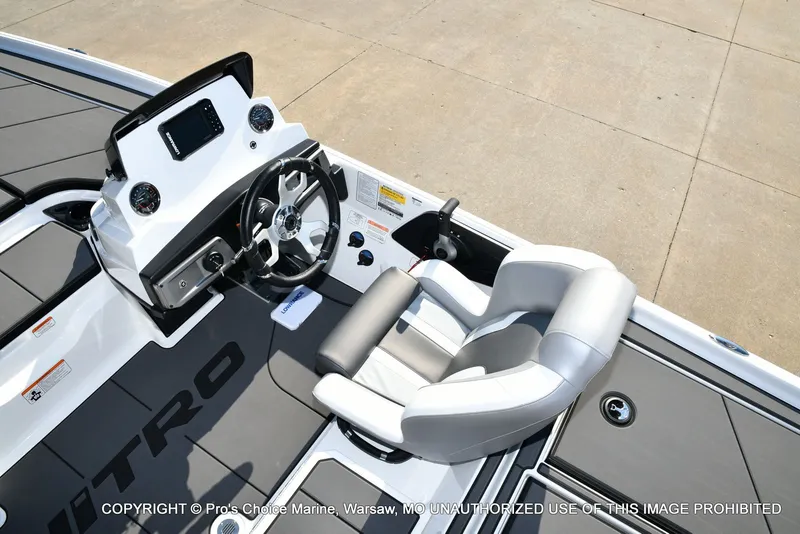 Slide: The Image of Nitro Z20 XL Traction Mat Interior 2026 - 41