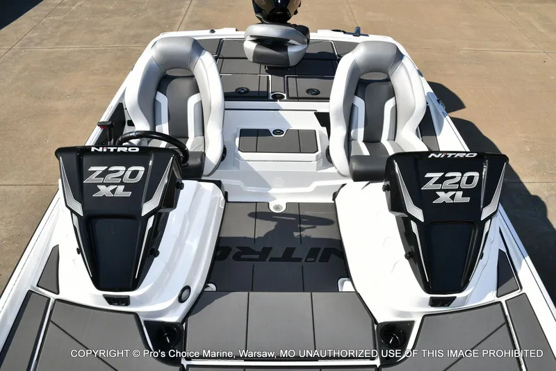 Slide: The Image of Nitro Z20 XL Traction Mat Interior 2026 - 50