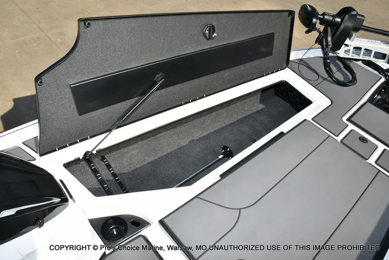 Slide: The Image of Nitro Z20 XL Traction Mat Interior 2026 - 59