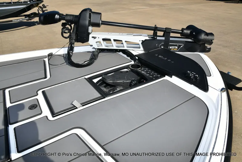 Slide: The Image of Nitro Z20 XL Traction Mat Interior 2026 - 6