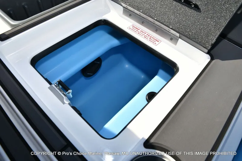 Slide: The Image of Nitro Z20 XL Traction Mat Interior 2026 - 64