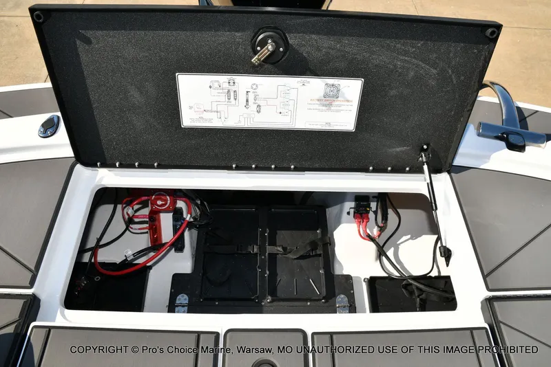 Slide: The Image of Nitro Z20 XL Traction Mat Interior 2026 - 69