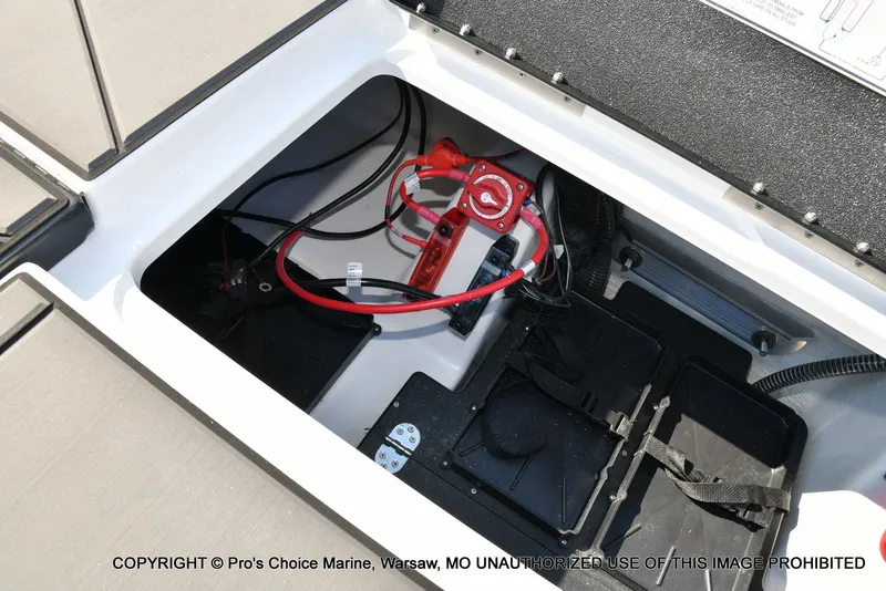 Slide: The Image of Nitro Z20 XL Traction Mat Interior 2026 - 70