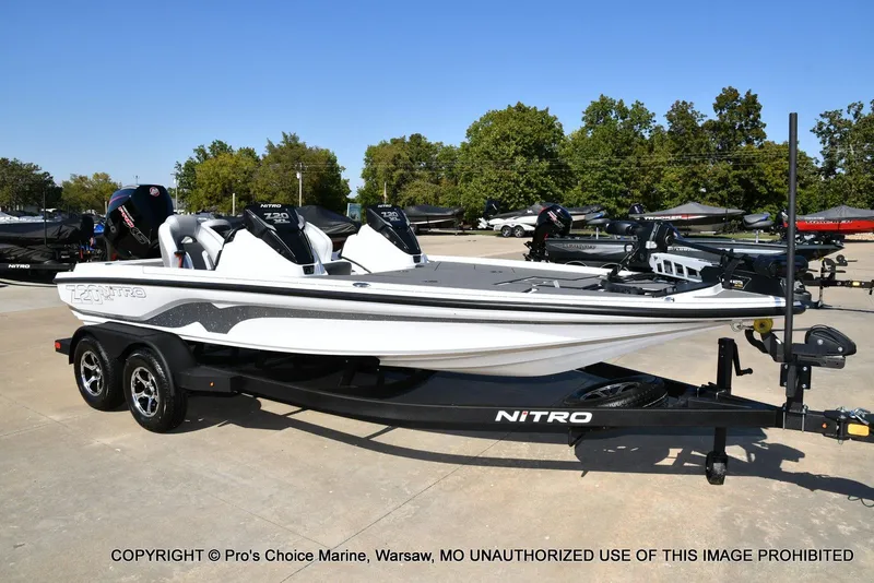 Slide: The Image of Nitro Z20 XL Traction Mat Interior 2026 - 73