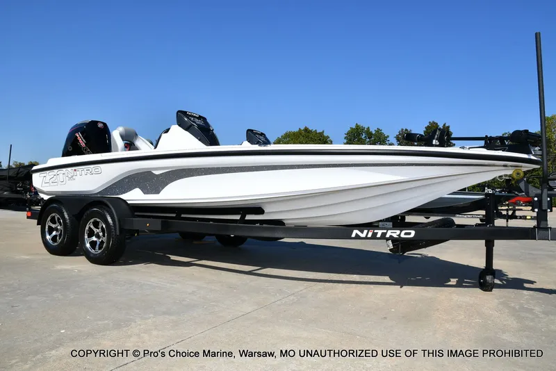 Slide: The Image of Nitro Z20 XL Traction Mat Interior 2026 - 84