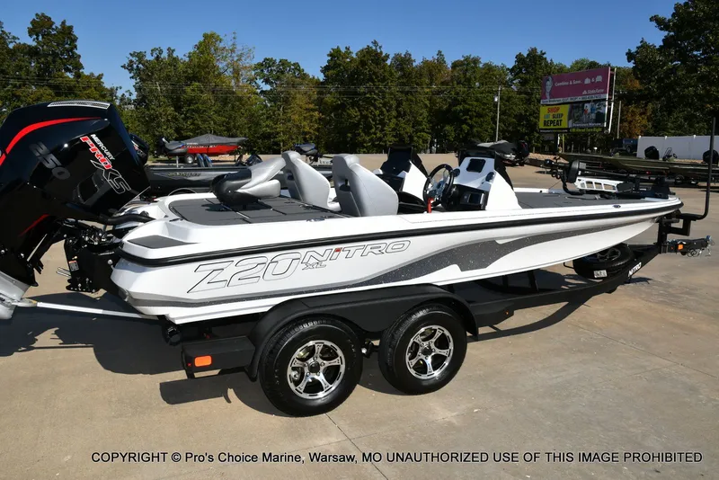 Slide: The Image of Nitro Z20 XL Traction Mat Interior 2026 - 86