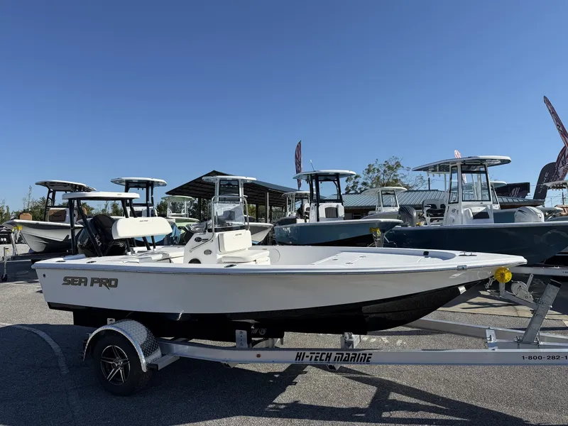 The Image of Sea Pro 172 Bay 2026 - 1