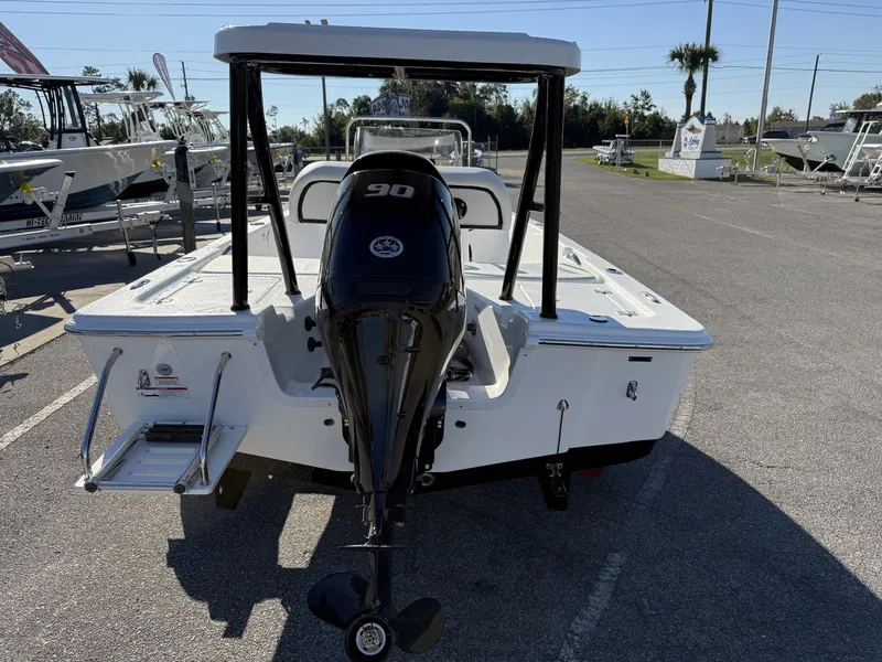 Slide: The Image of Sea Pro 172 Bay 2026 - 5