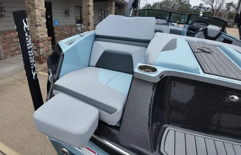 Slide: The Image of MasterCraft XStarS 2024 - 17