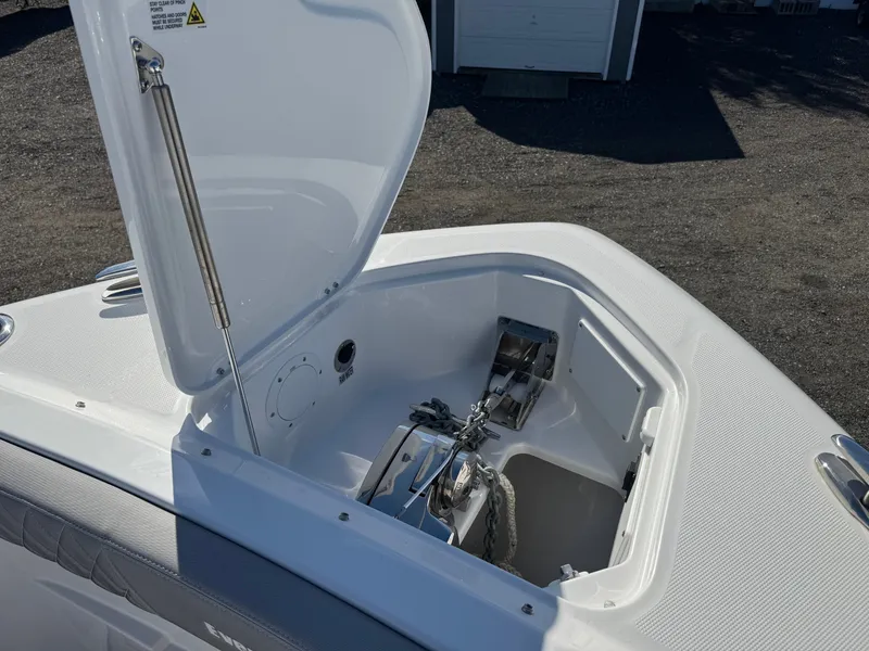 Slide: The Image of Everglades 367 CX 2026 - 11