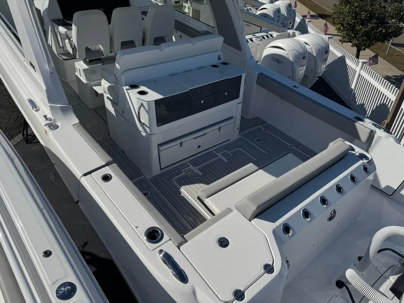 Slide: The Image of Everglades 367 CX 2026 - 26