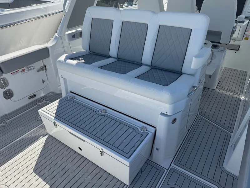 Slide: The Image of Everglades 367 CX 2026 - 29